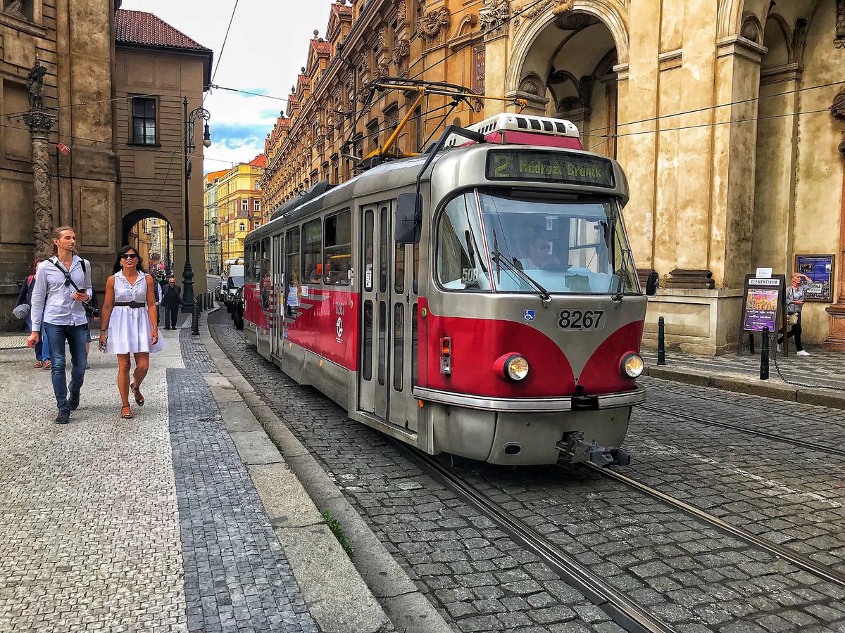 SLAVIA PRAGA - CFR CLUJ // VIDEO+FOTO Campioana României a ajuns la Praga » Visează la calificare în „Orașul de Aur"