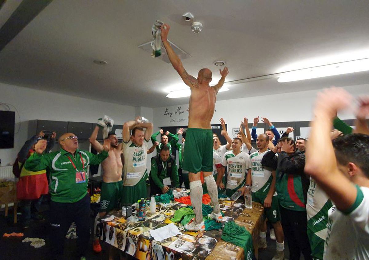 SĂNĂTATEA CLUJ - VIITORUL 1-0 // FOTO Cronică Justin Gafiuc: „Ce virus în grădiniță! Unii jucători și-ar dori să nu dea ochii cu Hagi pentru 5 vieți”