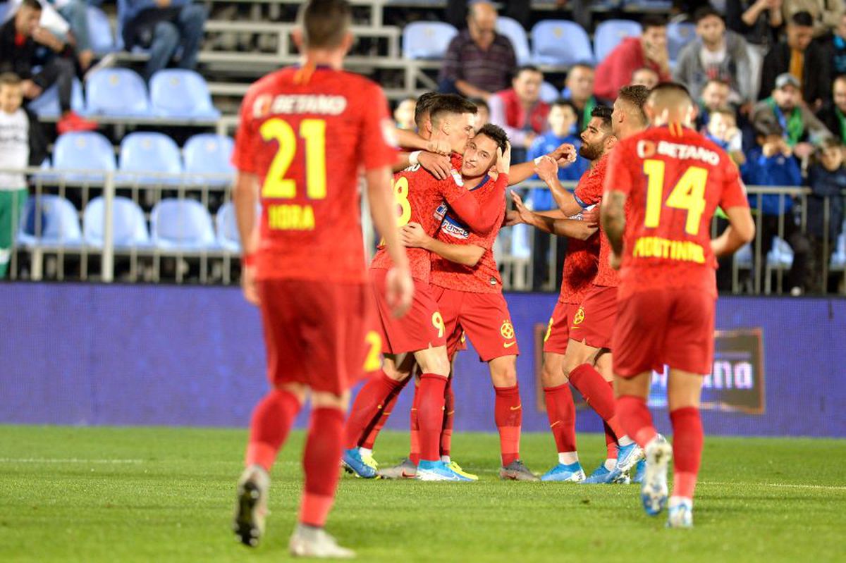 Metaloglobus - FCSB 0-2 // Puștii-minune au învins ursuleții! Roș-albaștrii se califică fără emoții în optimile Cupei României