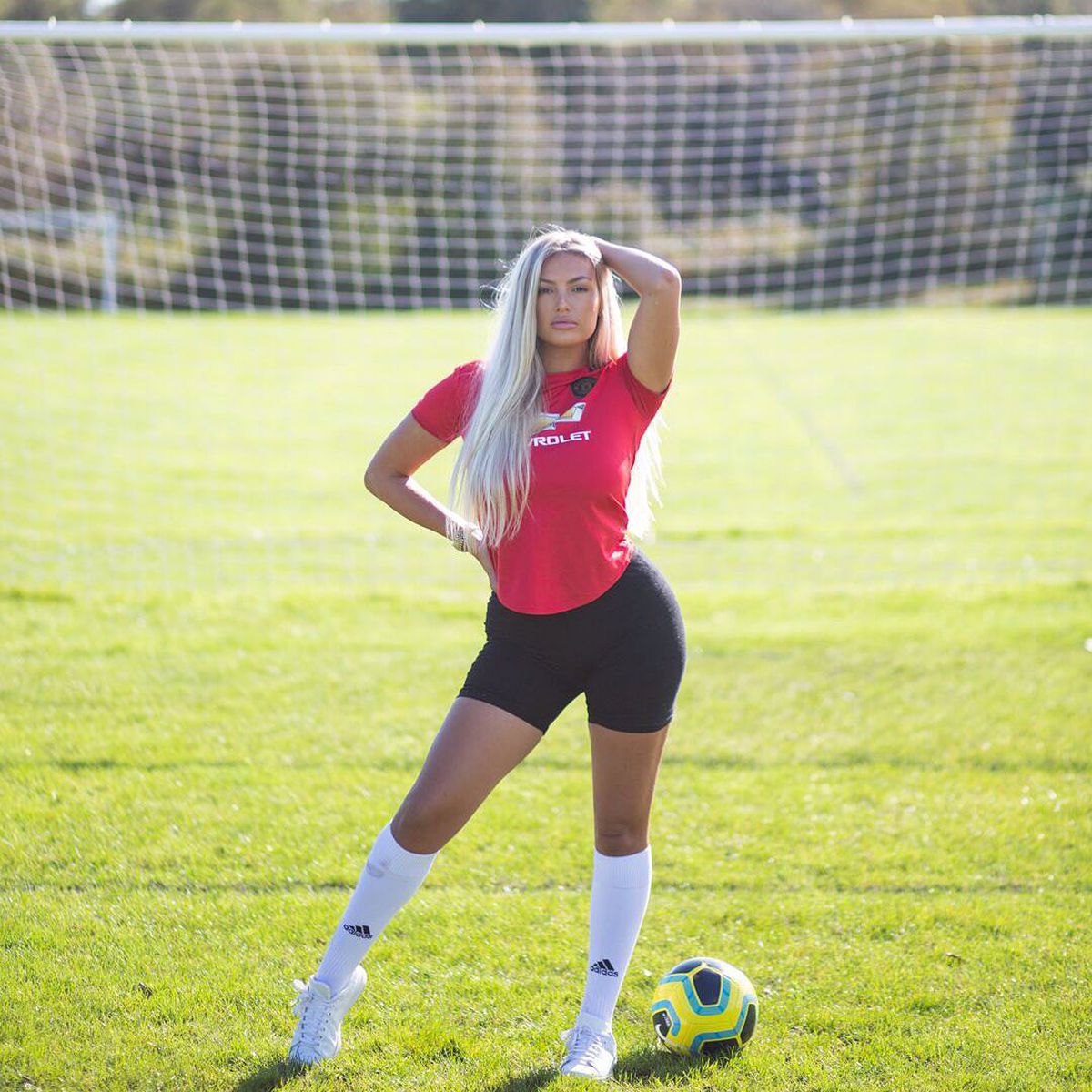 GALERIE FOTO Cea mai hot fană a lui Manchester United a încins imaginația „diavolilor”