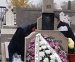 VIDEO+FOTO 12 ani fără Nicolae Dobrin » FC Argeș l-a comemorat pe „Gâscan” la cimitirul Sfântu Gheorghe