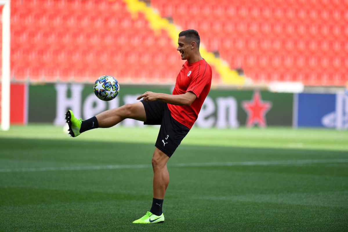 SLAVIA PRAGA - CFR CLUJ // Nicolae Stanciu și colegii săi au făcut antrenamentul oficial înaintea duelului cu CFR Cluj: „Suporterii ne împing de la spate”