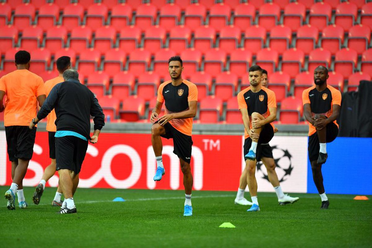 SLAVIA PRAGA - CFR CLUJ // VIDEO+FOTO Dan Petrescu se teme: „Slavia putea câștiga Europa League!” + Remarcă un detaliu surprinzător: „E inuman!”