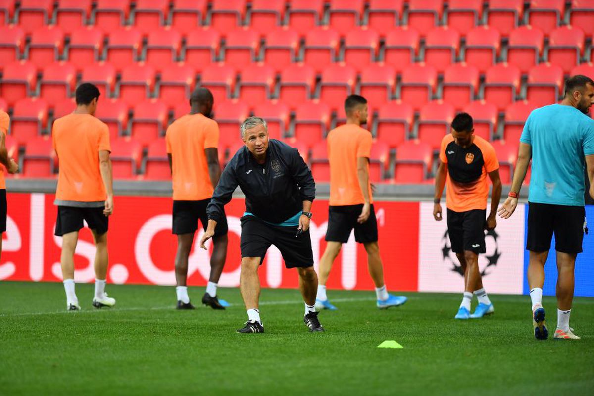 SLAVIA PRAGA - CFR CLUJ // VIDEO+FOTO Dan Petrescu se teme: „Slavia putea câștiga Europa League!” + Remarcă un detaliu surprinzător: „E inuman!”