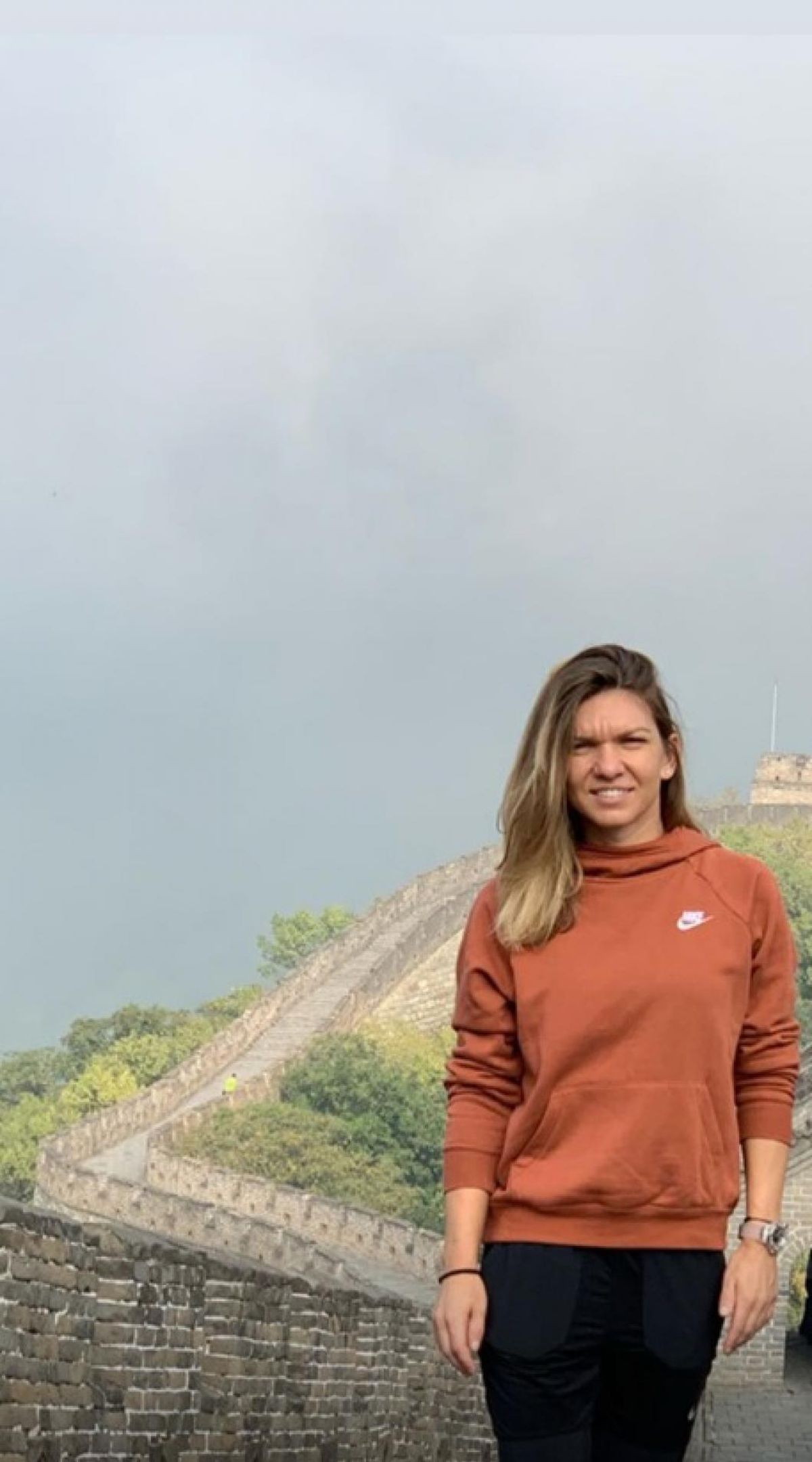 FOTO Simona Halep și-a sărbătorit ziua de naștere pe Marele Zid Chinezesc + Mesaj pentru Darren Cahill