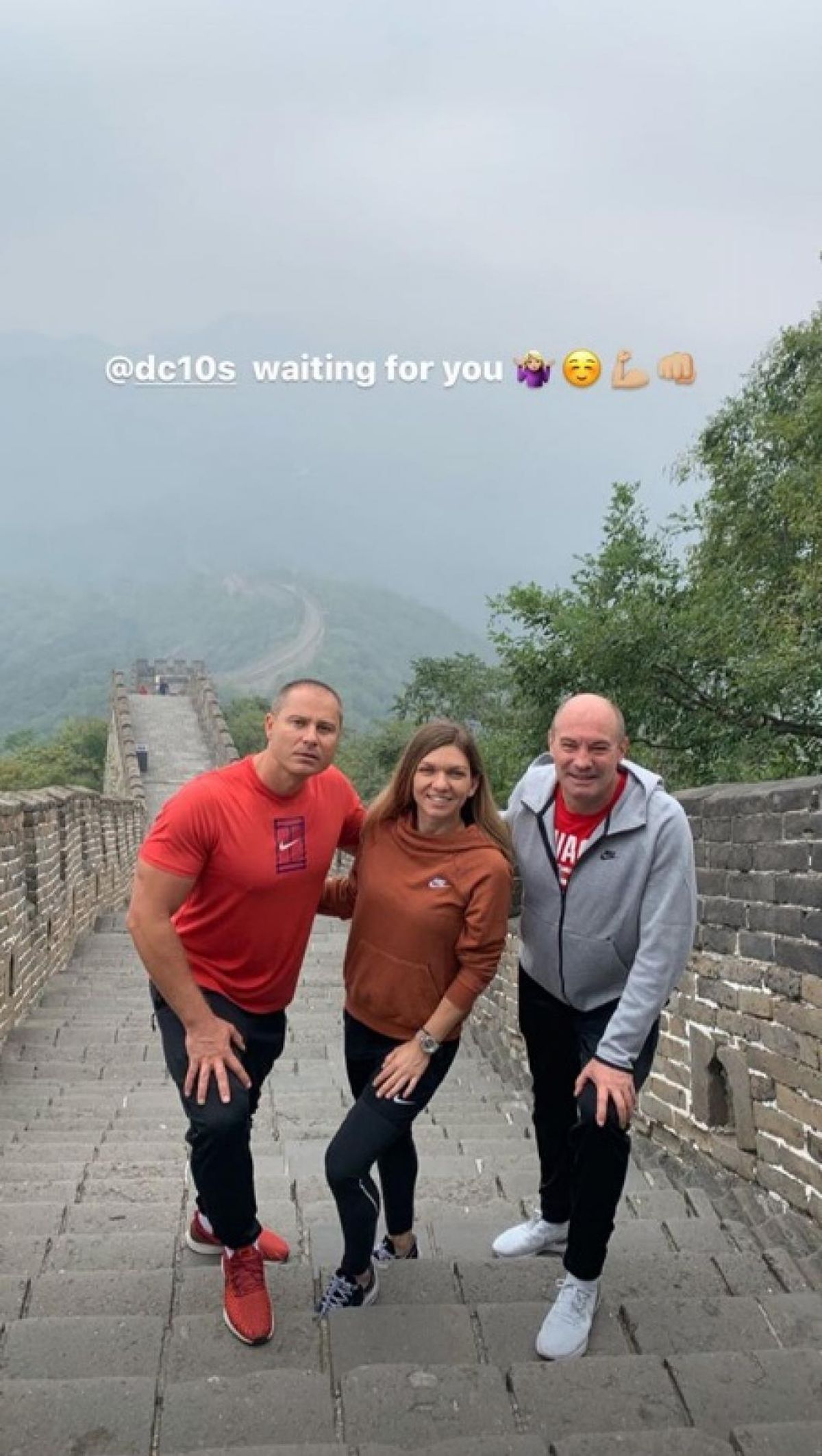 FOTO Simona Halep și-a sărbătorit ziua de naștere pe Marele Zid Chinezesc + Mesaj pentru Darren Cahill