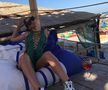 VIDEO+FOTO Florinel Coman nu s-a mai abținut! Sărut senzual cu prietena sa și atingeri tandre în ultima vacanță