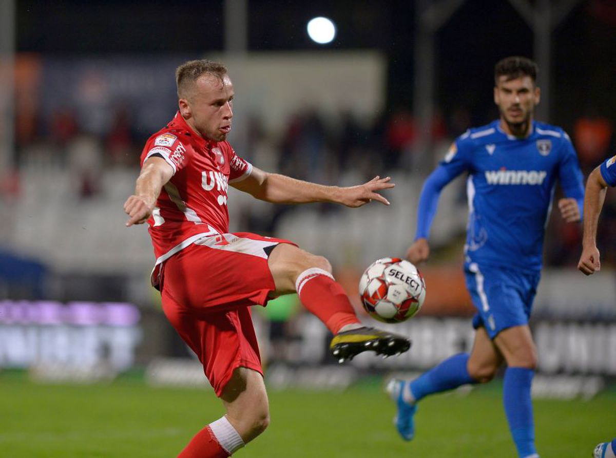 DINAMO - VOLUNTARI 1-0, liveTEXT, VIDEO + FOTO ACUM » Piscitelli apără un penalty, Sorescu e eliminat!