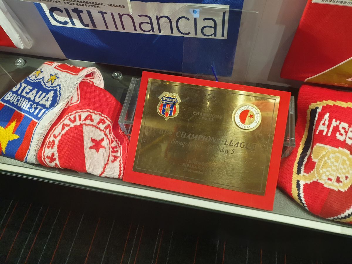 SLAVIA PRAGA - CFR CLUJ // FOTO&VIDEO Cehii au păstrat tricoul Stelei de la singurul meci al lui Gheorghe Hagi ca antrenor în grupele Champions League