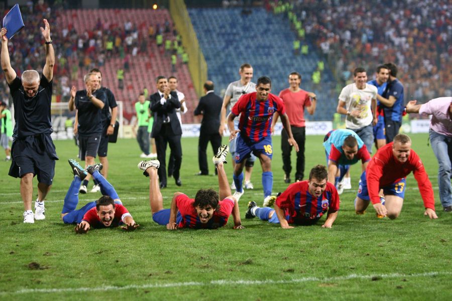 SLAVIA PRAGA - CFR CLUJ // De la Casino Salzburg la Standard Liege » REMEMBER Calificările de senzație ale echipelor românești în Liga Campionilor!