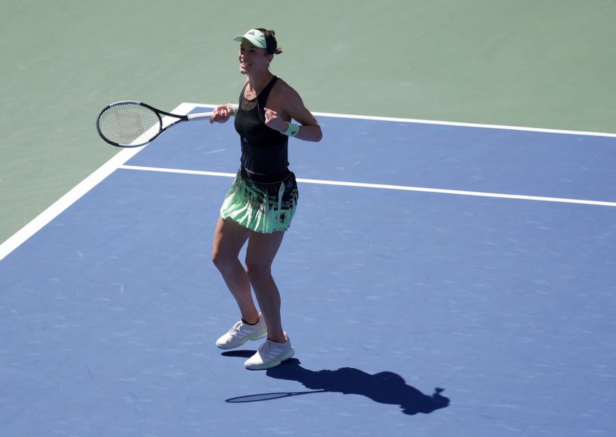 SIMONA HALEP LA US OPEN // VIDEO + FOTO  Surpriză de proporții! Simona a scăpat de Petra Kvitova, cea mai bună jucătoare de pe „sfertul” ei de tablou