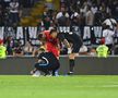 GUIMARAES - FCSB // GALERIE FOTO Imagini incredibile la pauză! » Dacian Nastai dădea indicații unor jucători dezorientați, în timp ce Bogdan Vintilă își făcea cruce pe margine!