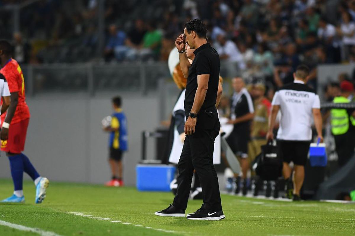GUIMARAES - FCSB 1-0 // FCSB, out din Europa League după o prestație penibilă! Cronică de Remus Răureanu: „Calificarea ar fi aruncat la gunoi logica, toată teoria din fotbal și bunul simț”