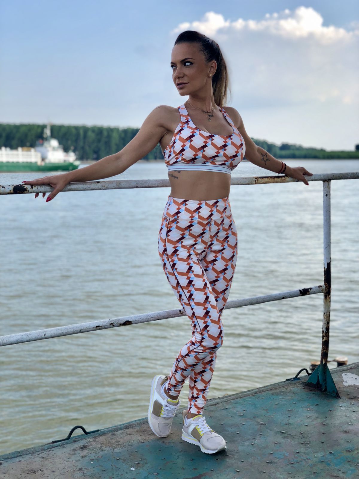 GALERIE FOTO Andreea Antonescu a dezvăluit că Ianis Zicu a încercat să o agațe: „Nu a marcat”