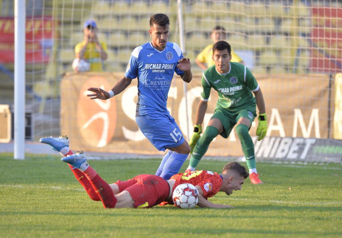 ACADEMICA CLINCENI - FCSB 0-3 // FOTO+VIDEO Cei mai buni de pe locul 8 » Au marcat toate „perlele” lui Gigi Becali