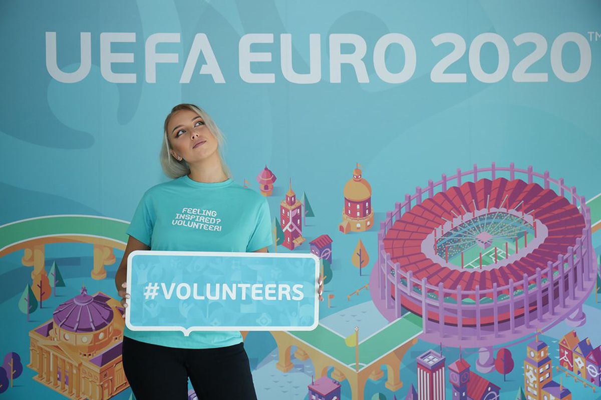 VIDEO+FOTO Cea mai sexy voluntară de la FRF! Va fi prezentă la meciul cu Spania și la EURO 2020