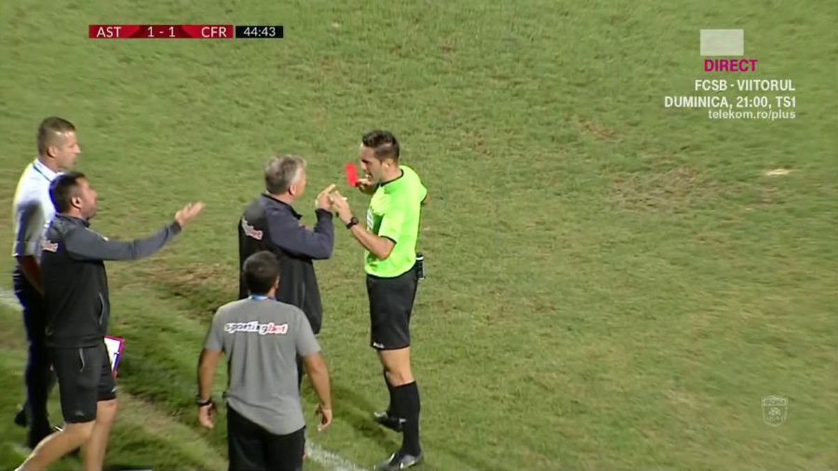 FOTO Dan Petrescu a fost eliminat cu Astra