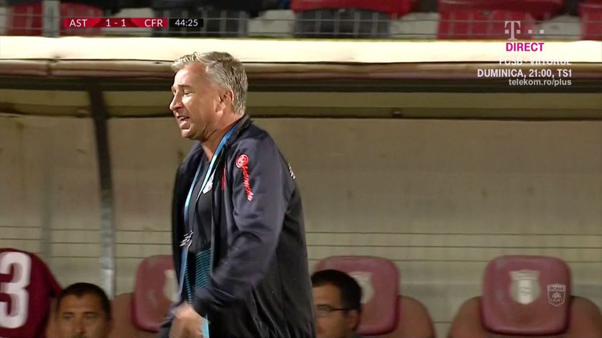 FOTO Dan Petrescu a fost eliminat cu Astra