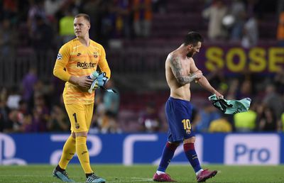 Situație bizară la Barcelona: clubul îi cere lui Ter Stegen să se opereze, însă portarul refuză categoric!