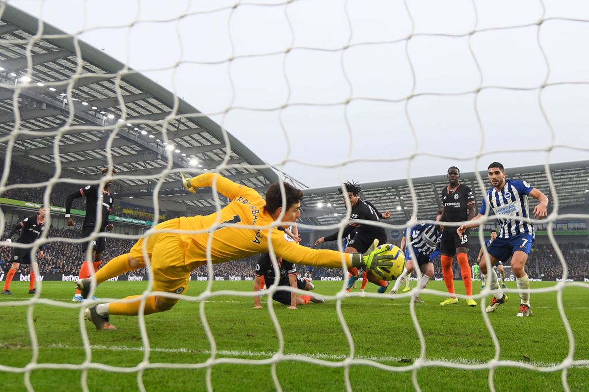 PREMIER LEAGUE: BRIGHTON - CHELSEA 1-1 // VIDEO + FOTO Primul meci, primul moment memorabil din 2020! Lampard, egalat cu o „foarfecă” de senzație