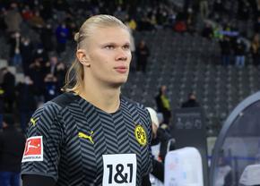Real Madrid sau Barcelona? Haaland s-a dat de gol în fața unor turiști și a dezvăluit unde va juca: „Vin aici!”