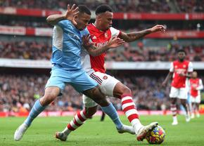 Manchester City câștigă primul derby din 2022, cu un gol în prelungiri » Arbitrul Attwell a fost în centrul ostilităților