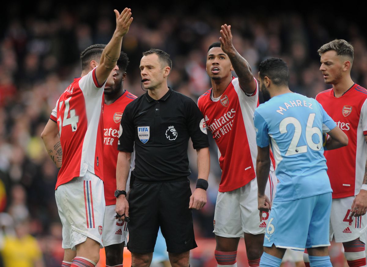 Controverse după Arsenal - Manchester City: „Când i-a arătat primul galben?! Inconsecvent! Să ne prezinte motivul”