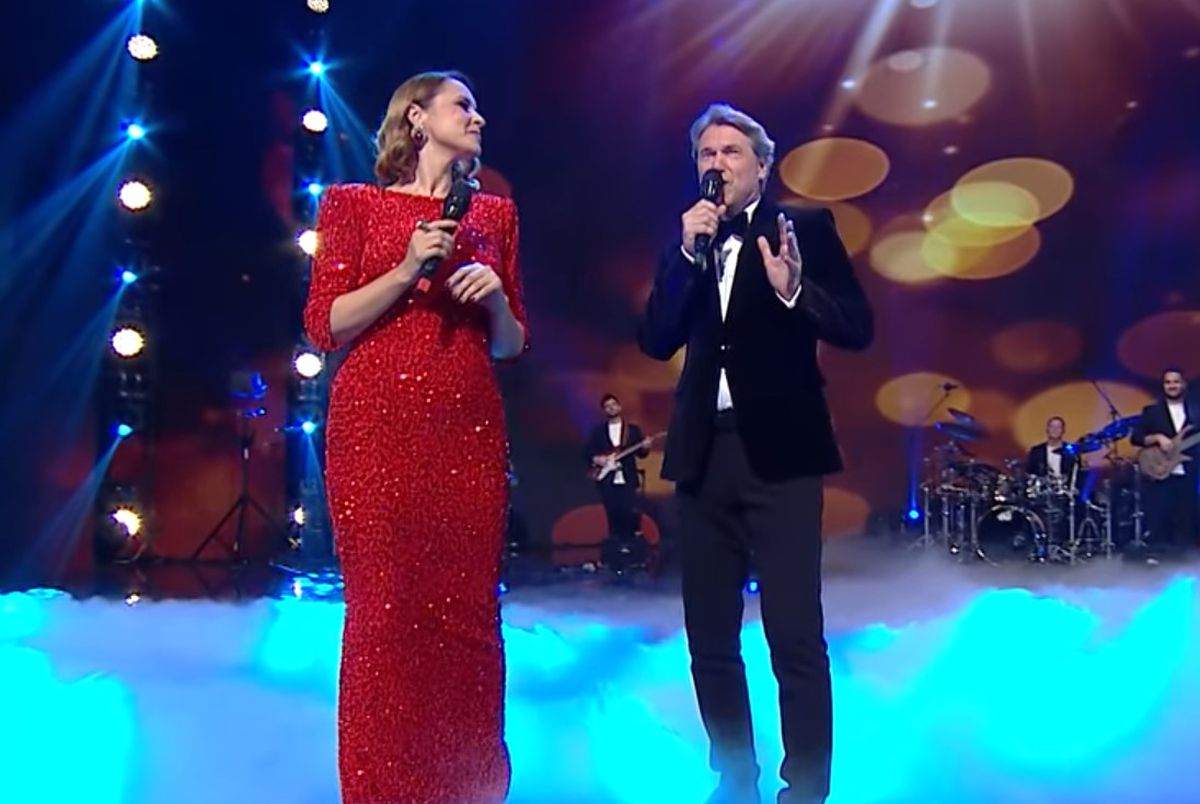 Florin Răducioiu, apariție de senzație de Revelion! A cântat în italiană alături de Andreea Marin