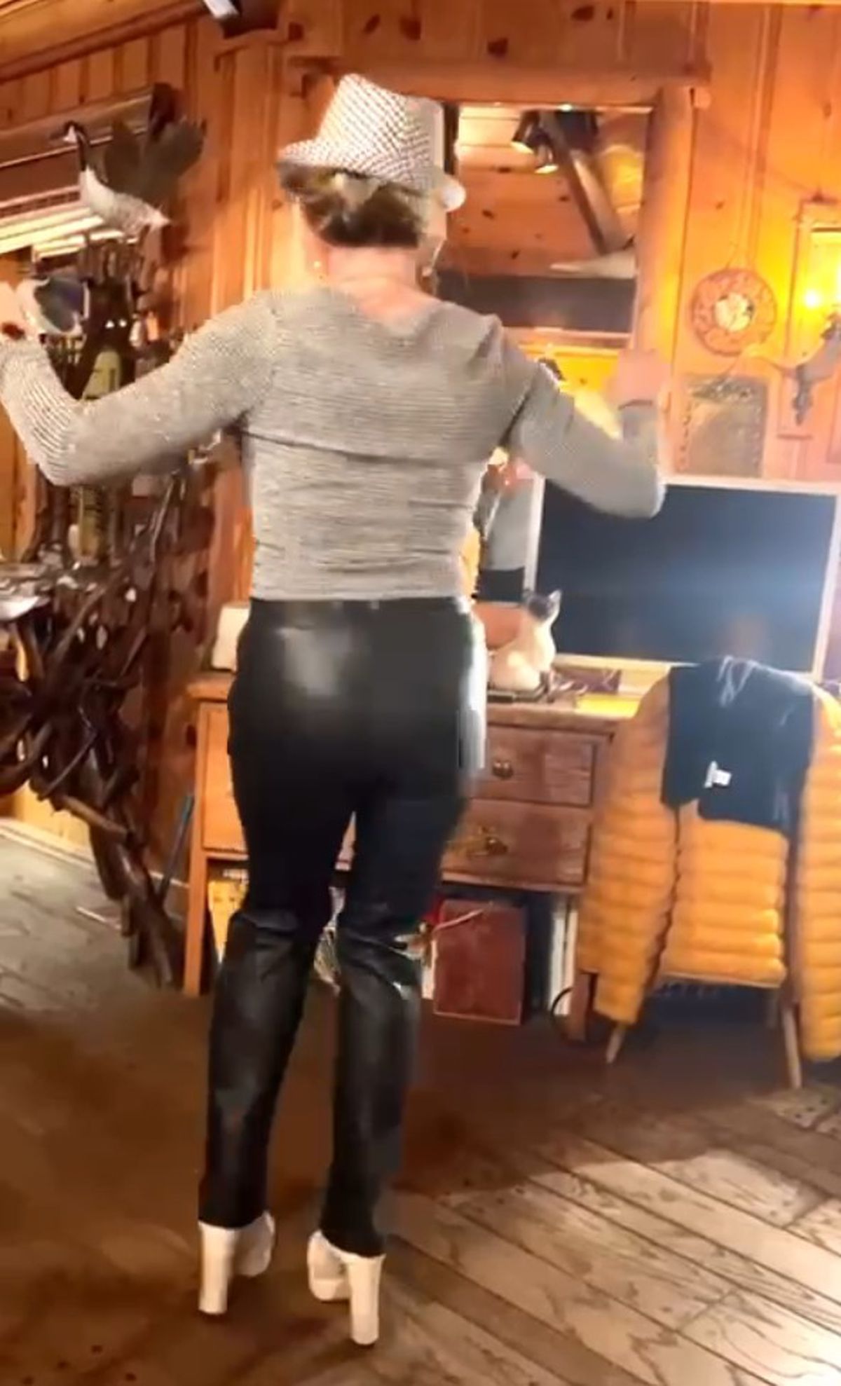 Nadia Comăneci a făcut show de Revelion! Cum s-a distrat în SUA