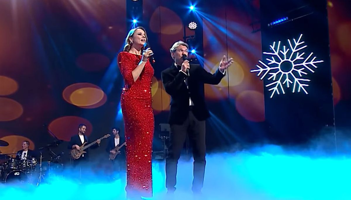 Florin Răducioiu, apariție de senzație de Revelion! A cântat în italiană alături de Andreea Marin