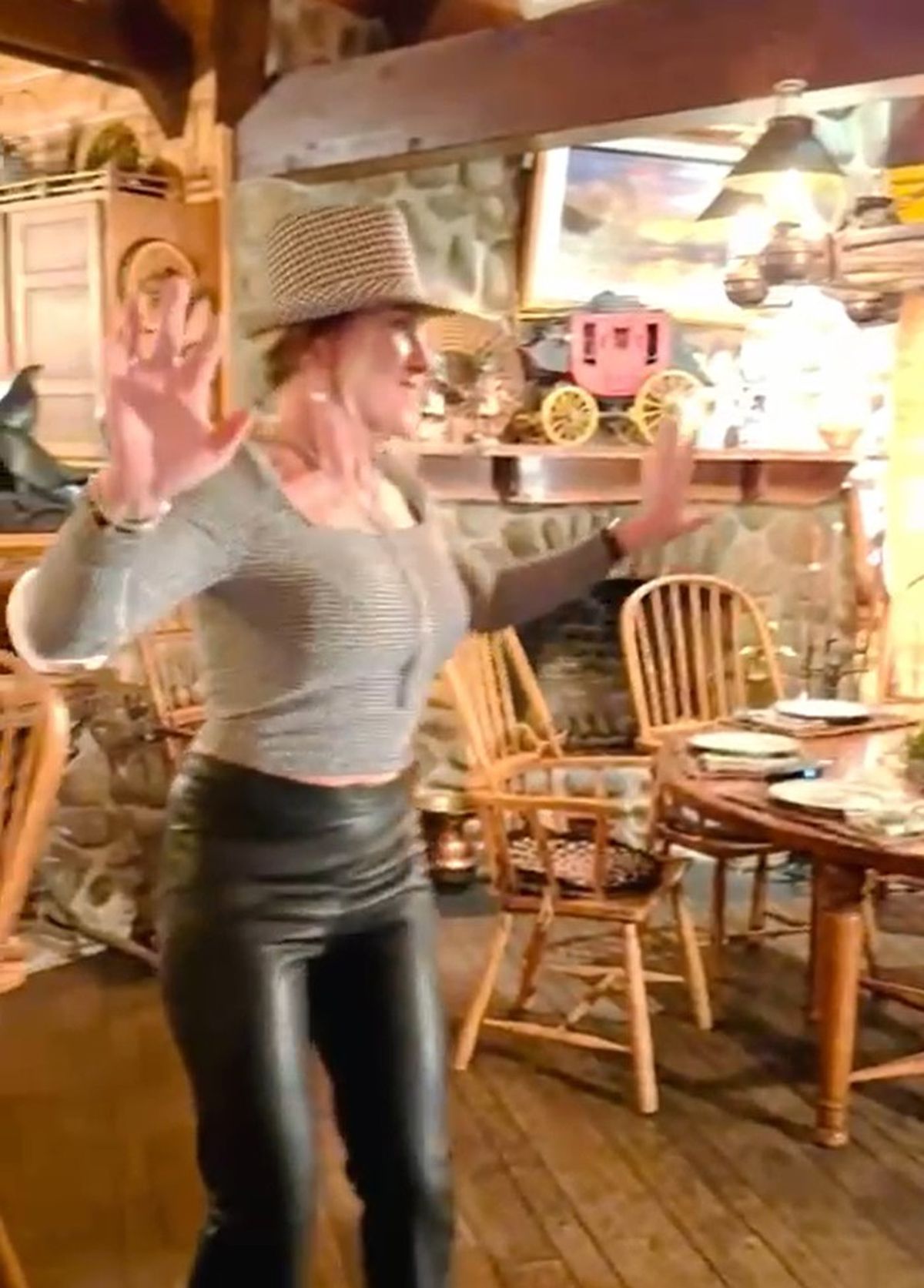 Nadia Comăneci a făcut show de Revelion! Cum s-a distrat în SUA