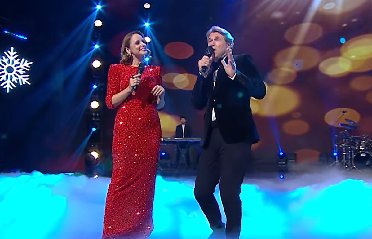 Florin Răducioiu, apariție de senzație de Revelion! A cântat în italiană alături de Andreea Marin