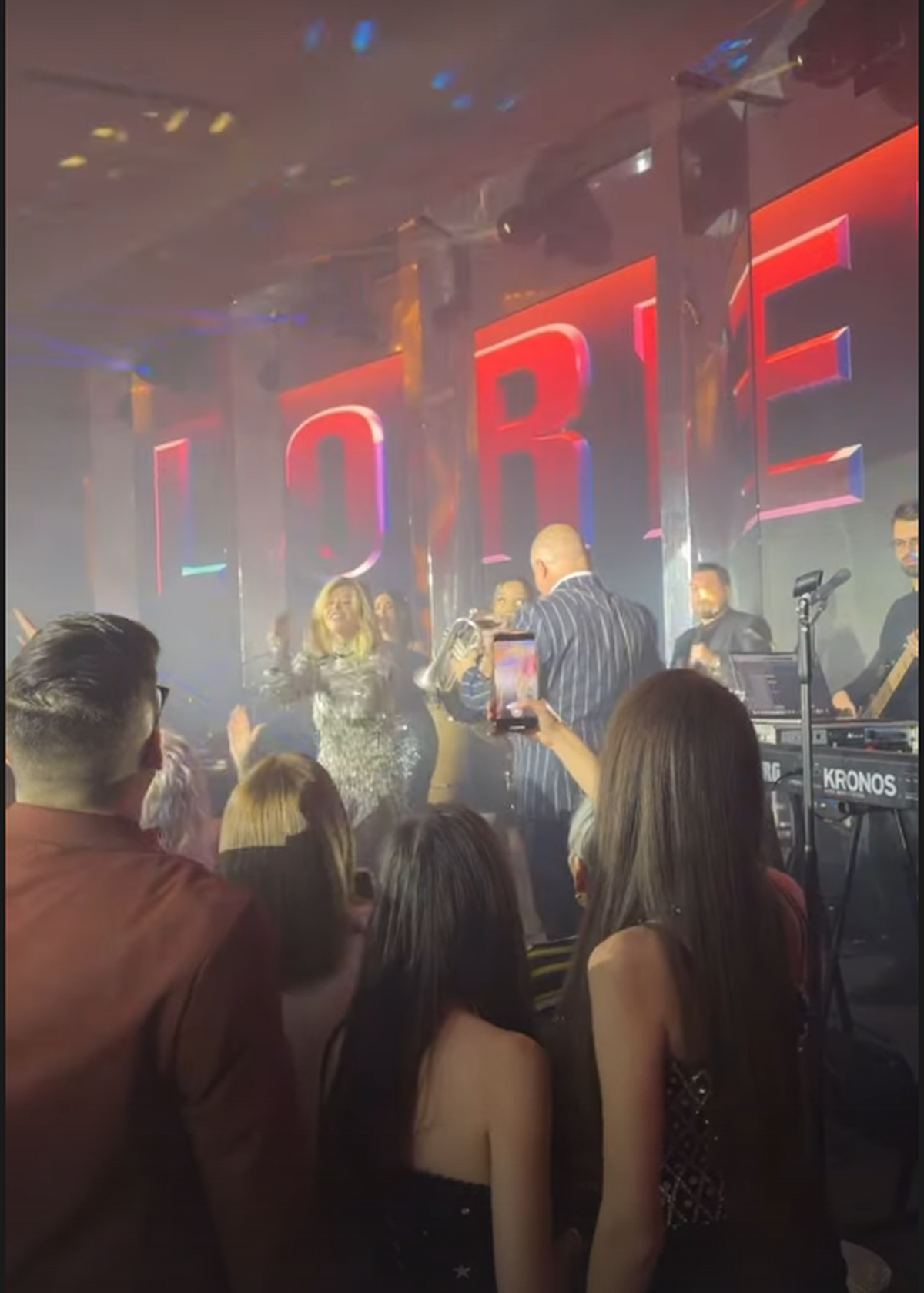 Simona Halep, așa cum n-ai mai văzut-o » Revelion de pomină! A cântat și a dansat o noapte întreagă: „Te admir și te respect infinit”