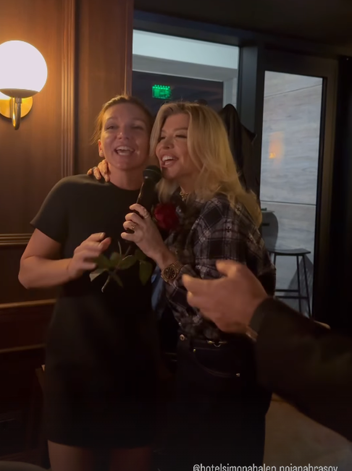 Simona Halep, așa cum n-ai mai văzut-o » Revelion de pomină! A cântat și a dansat o noapte întreagă: „Te admir și te respect infinit”