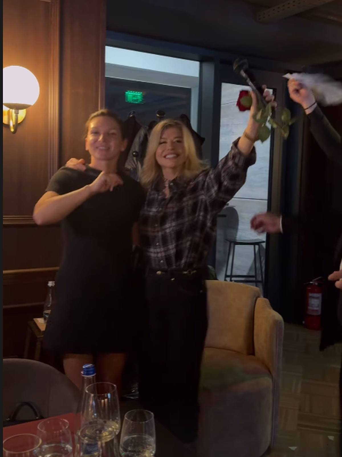 Simona Halep, așa cum n-ai mai văzut-o » Revelion de pomină! A cântat și a dansat o noapte întreagă: „Te admir și te respect infinit”