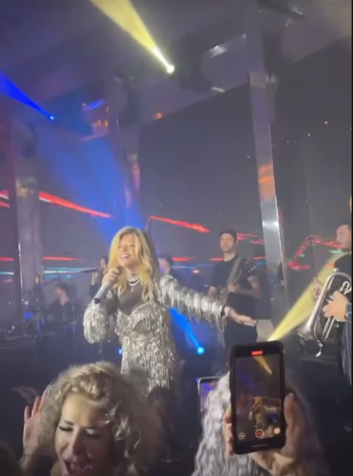 Simona Halep, așa cum n-ai mai văzut-o » Revelion de pomină! A cântat și a dansat o noapte întreagă: „Te admir și te respect infinit”