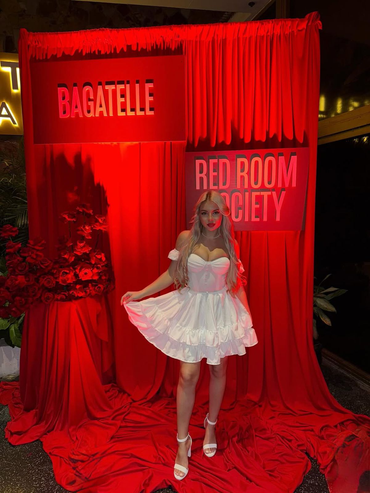 Cum au petrecut sportivii români noaptea de Revelion » O echipă a sărbătorit în cantonament! Cum s-a fotografiat Alibec alături de iubită