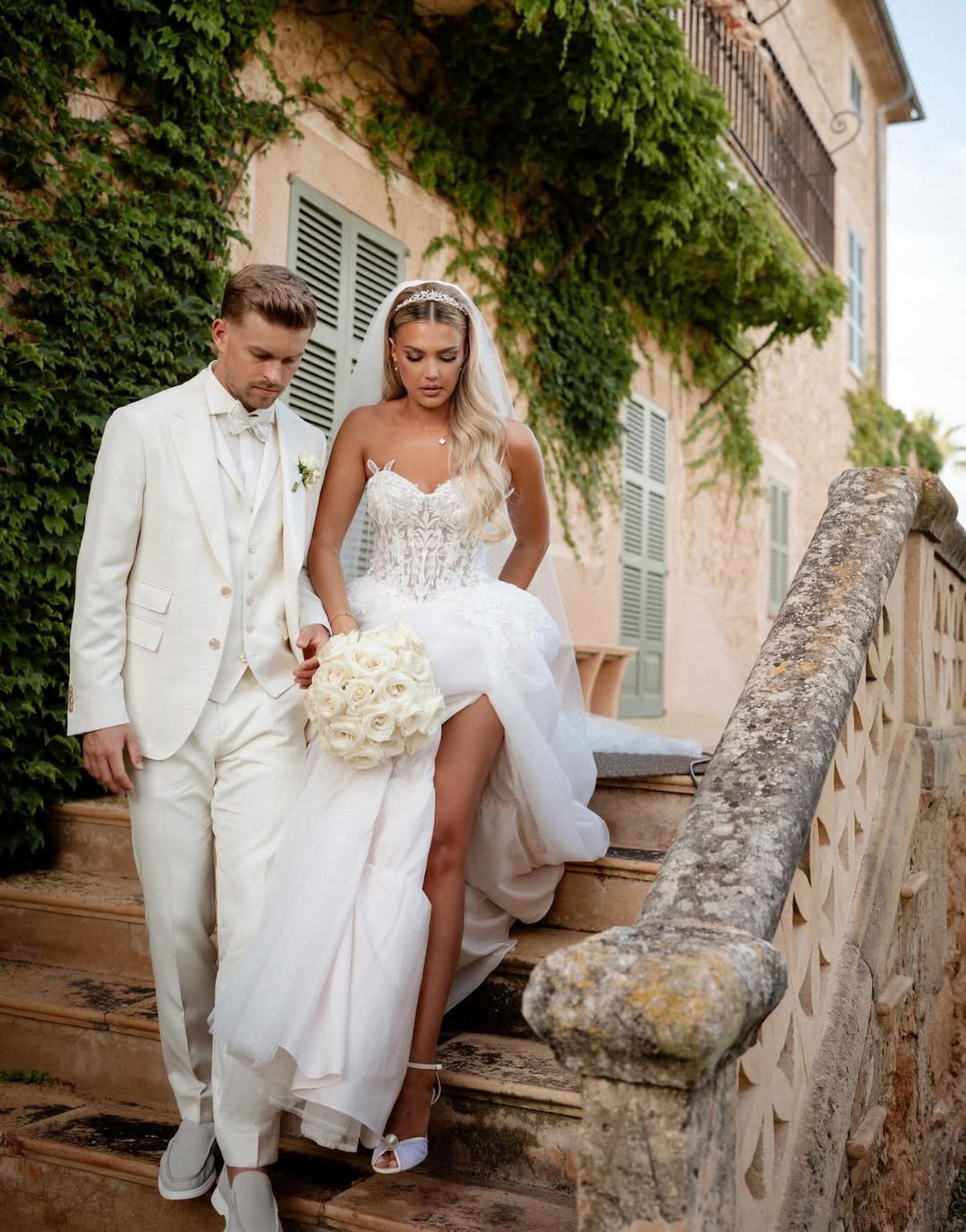 CR7 > Soție » Postarea de An Nou a internaționalului german i-a amuzat teribil pe fani