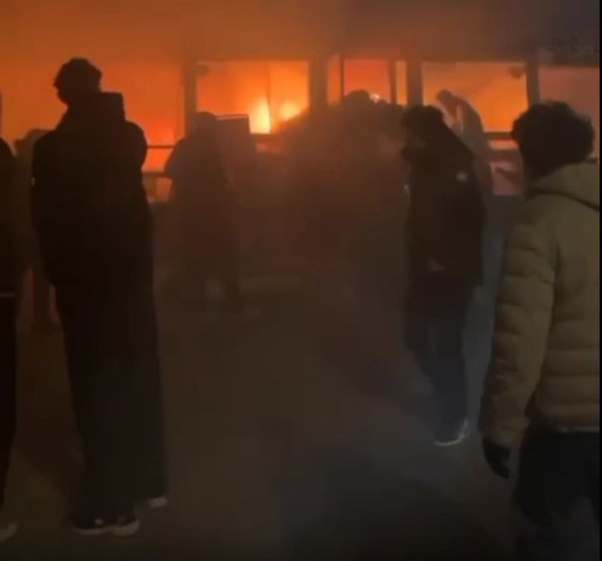 Mărturisirile zguduitoare ale unui salvator: „Pompierii plângeau! Am văzut oameni dezmembrați, murind sub ochii mei” » Fanul lui Lamine Yamal e student la Geneva