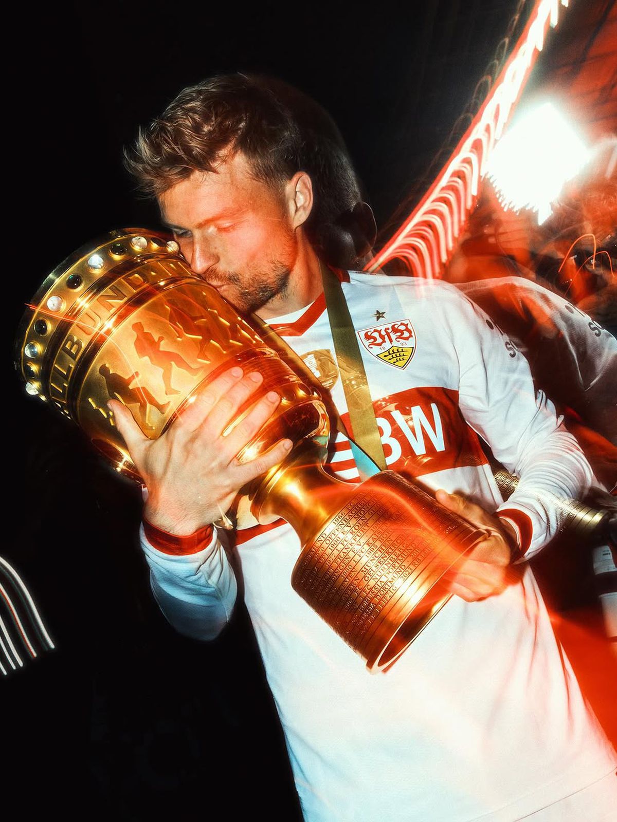 CR7 > Soție » Postarea de An Nou a internaționalului german i-a amuzat teribil pe fani