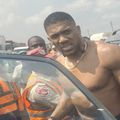 Anthony Joshua, în urma accidentului din Nigeria / foto: Sodiq Ayo/Reuters