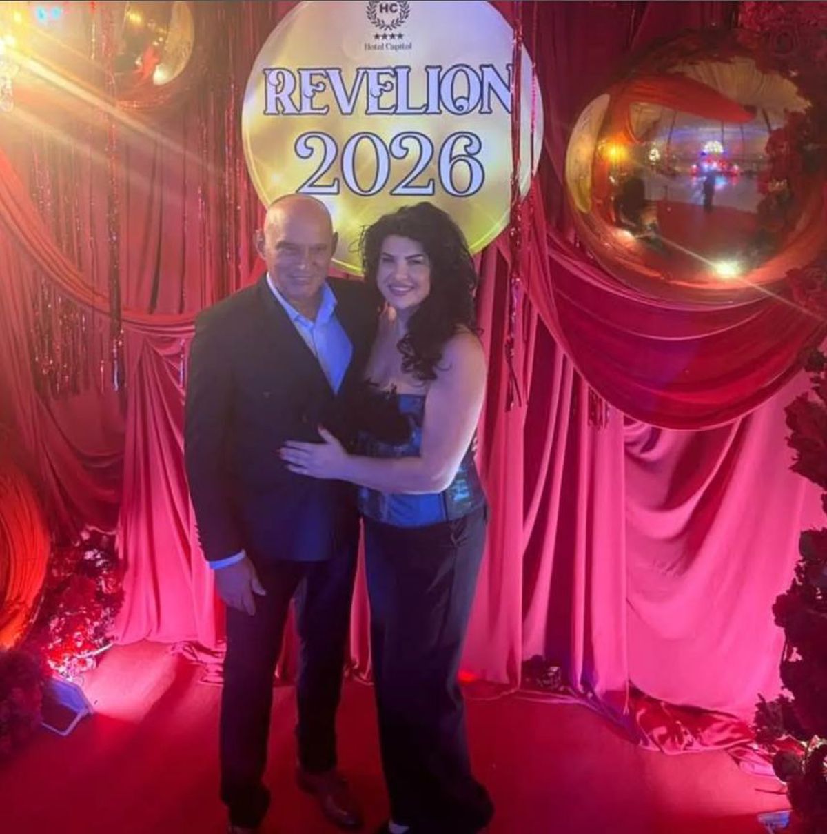 Cum au petrecut sportivii români noaptea de Revelion » O echipă a sărbătorit în cantonament! Cum s-a fotografiat Alibec alături de iubită