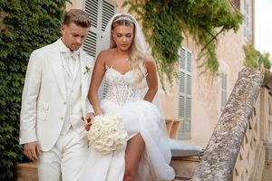 CR7 > Soție » Postarea de An Nou a internaționalului german i-a amuzat teribil pe fani