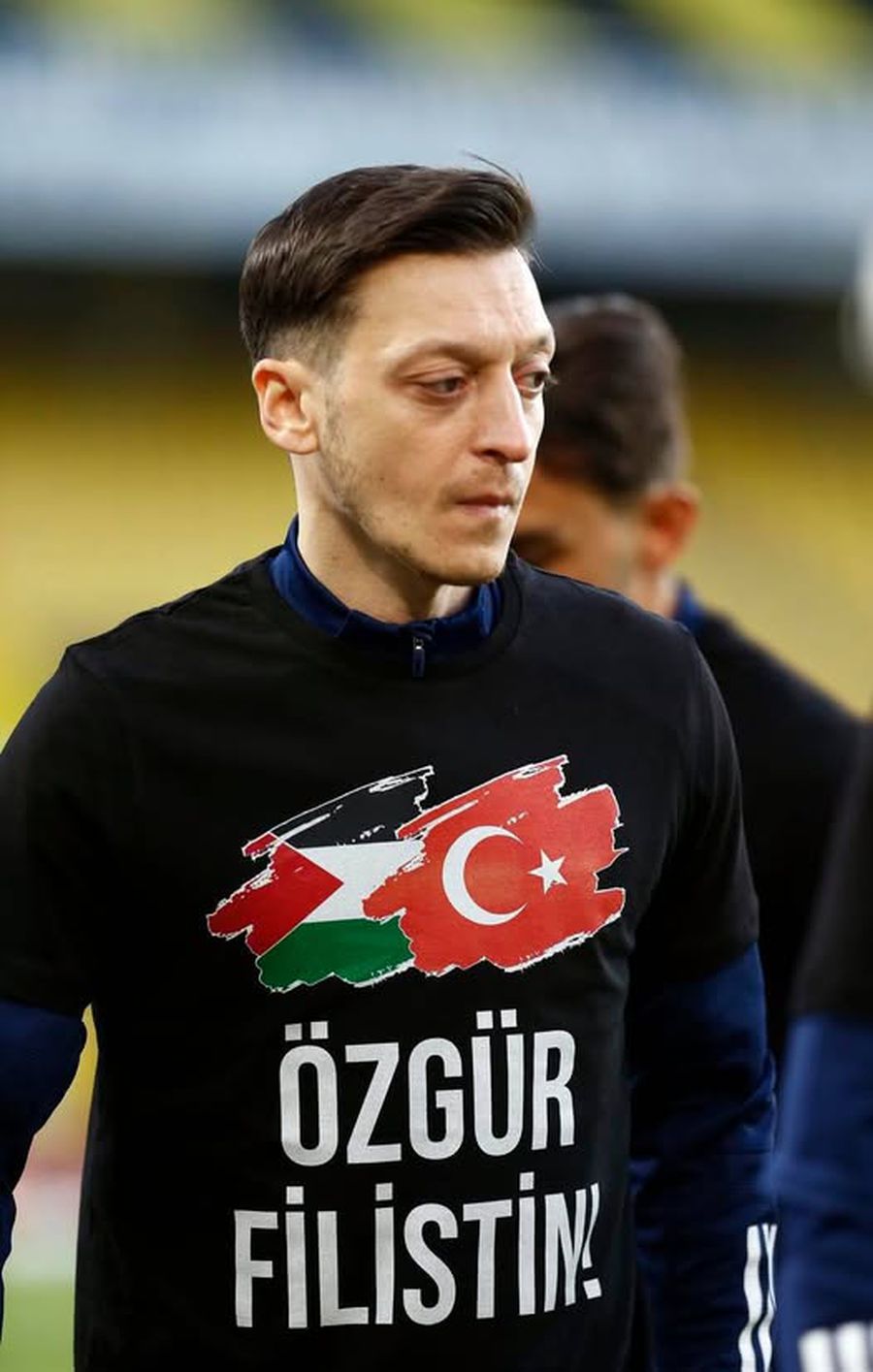 Mesut Ozil, reacție la manifestația-mamut din Istanbul: 500.000 de oameni pe străzi în prima zi a anului