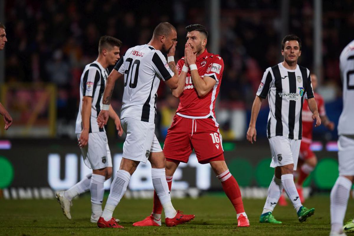 DINAMO - ASTRA 2-0 // Bogdan Andone aruncă vina pe jucători: „Nu suntem încă în play-off, trebuie să-și schimbe atitudinea!”