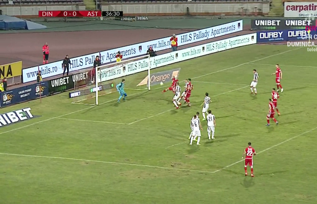 DINAMO - ASTRA 2-0 // FOTO Ce gafă! Mingea intra în poartă, dar Perovici a stricat totul