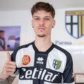 Dennis Man a semnat cu Parma