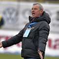 Rednic (59 de ani în aprilie) e cel mai în vârstă antrenor dintre cei care activează acum în Liga 1