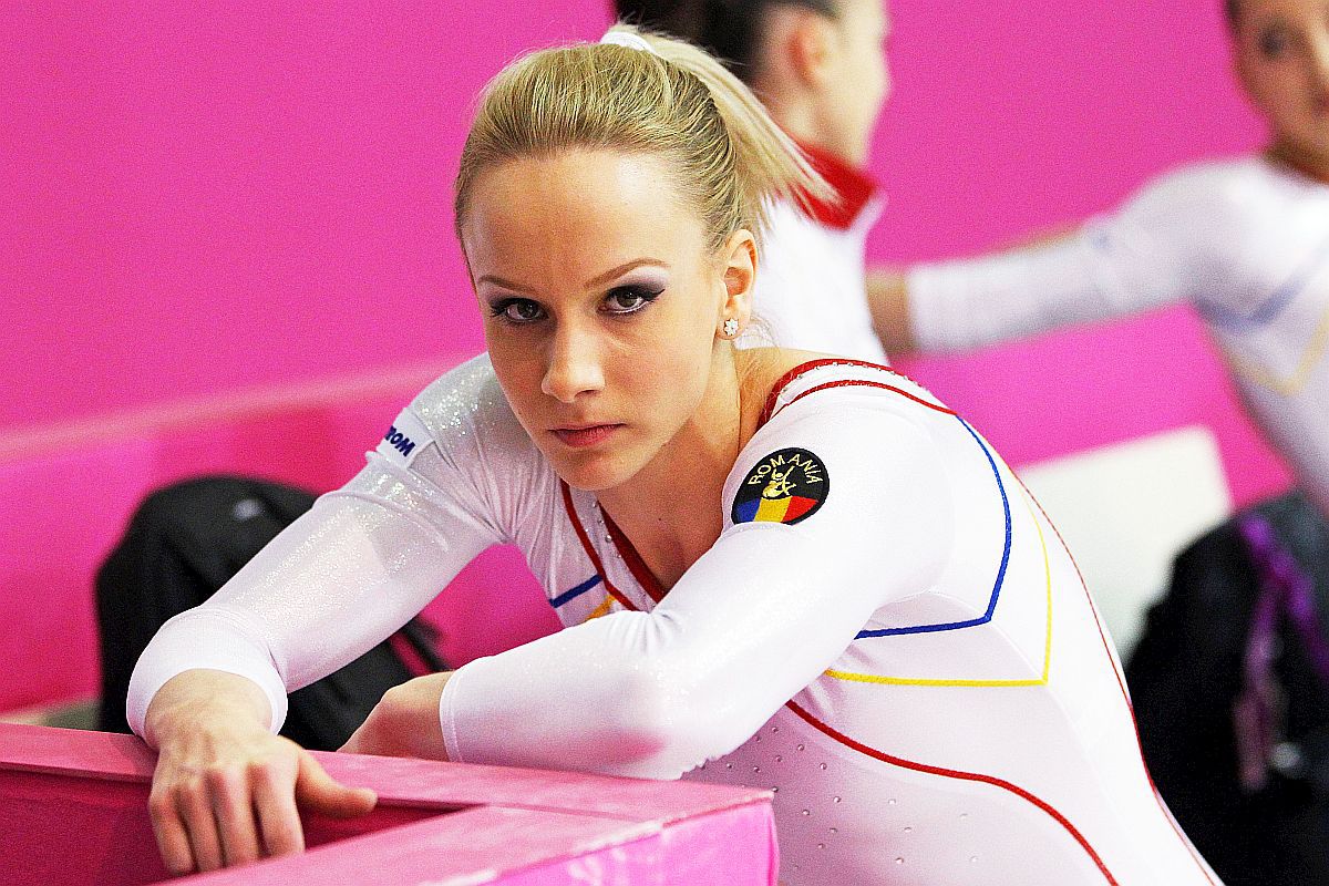 „Ai fost vreodată bătută la lot?” » Sandra Izbașa: „Preferam să fiu dată afară din sală”