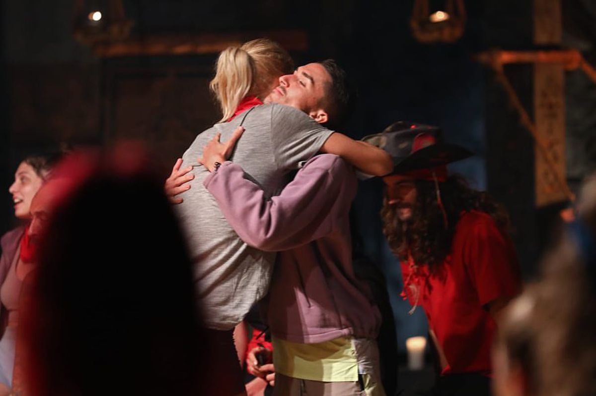 Roxana Ciuhulescu a plecat de la Survivor România! Ce probleme a acuzat + Robert Niță, propus spre eliminare: „Sunt veriga slabă”